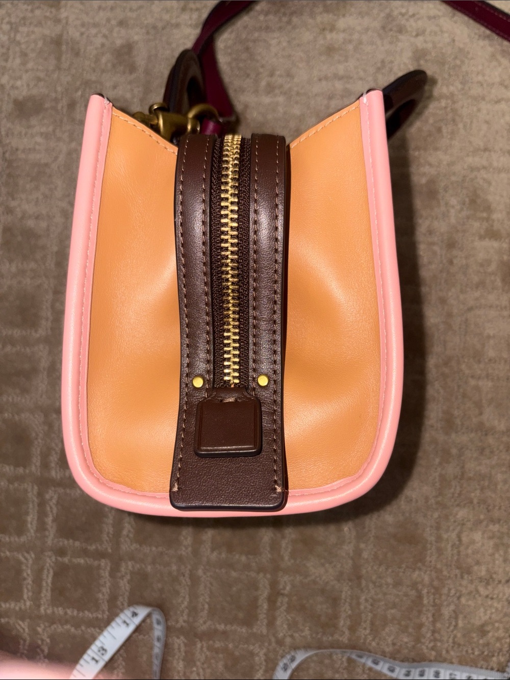Coach Rogue 17 - Picture 6 of 13